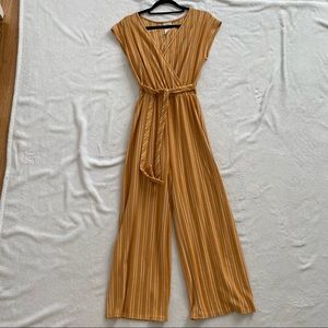 MODERN YELLOW STRIPPED WRAP JUMPSUIT 💛